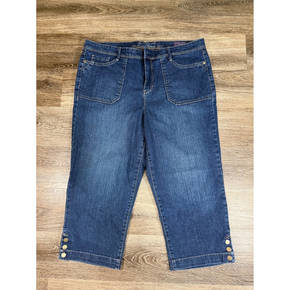 Gloria Vanderbilt Madelaine Capri Jeans Size 14 Indigo Blue Slimming Retro Y2K